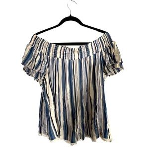 Xhilaration Top, Size L